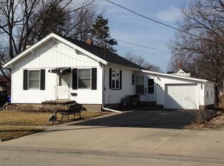 515 S Spring St, Geneseo, IL 61254