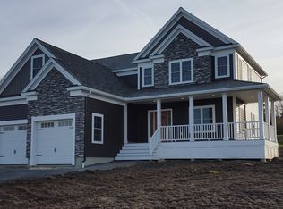 4 Gamache Dr, Saint Albans, VT 05478