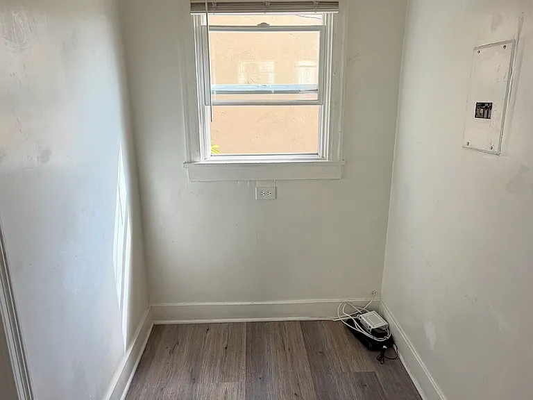 407 Loma Dr #1/2 — Photo 7