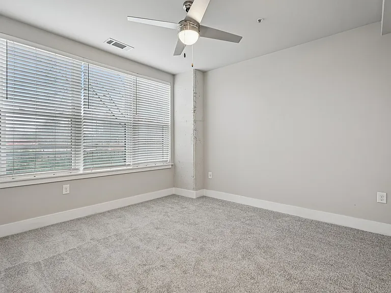 915 Glenwood Apartments on the Beltline — Photo 36