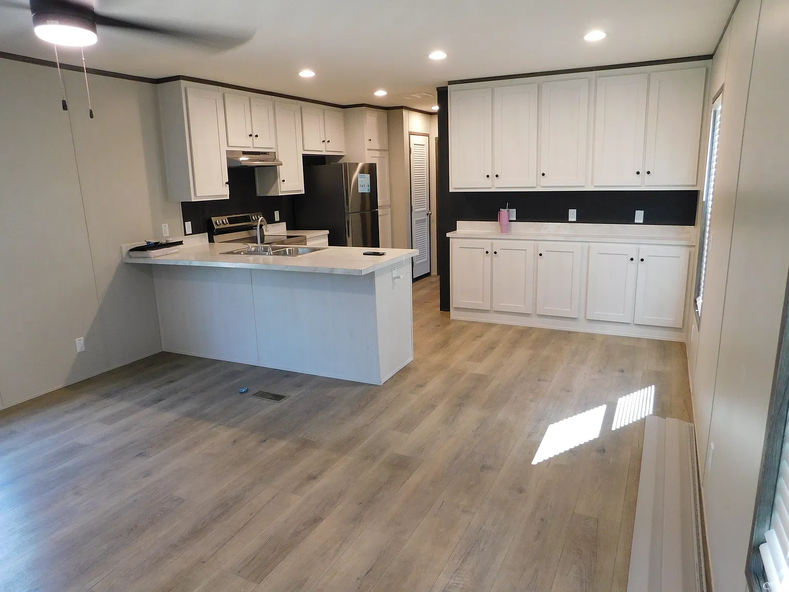 2 bed, 900 sqft, $1,275 — Photo 3