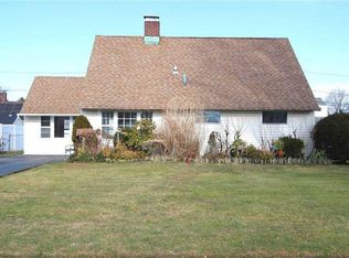 63 Meridian Rd, Levittown, NY 11756