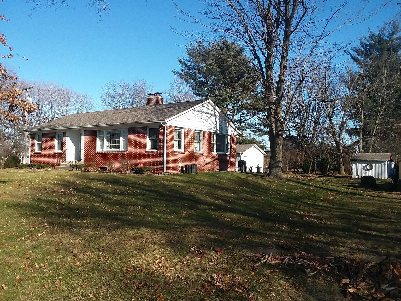 701 S Rose St photo 1