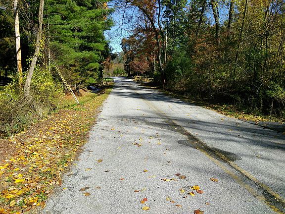3rd image of 312 Meadow Trl