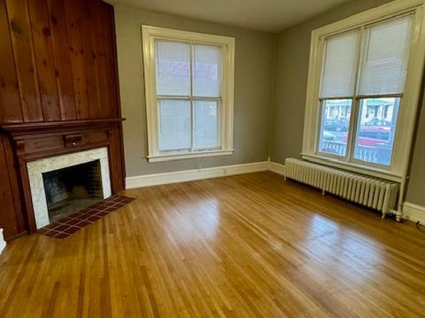 103 E Cherry St APT A