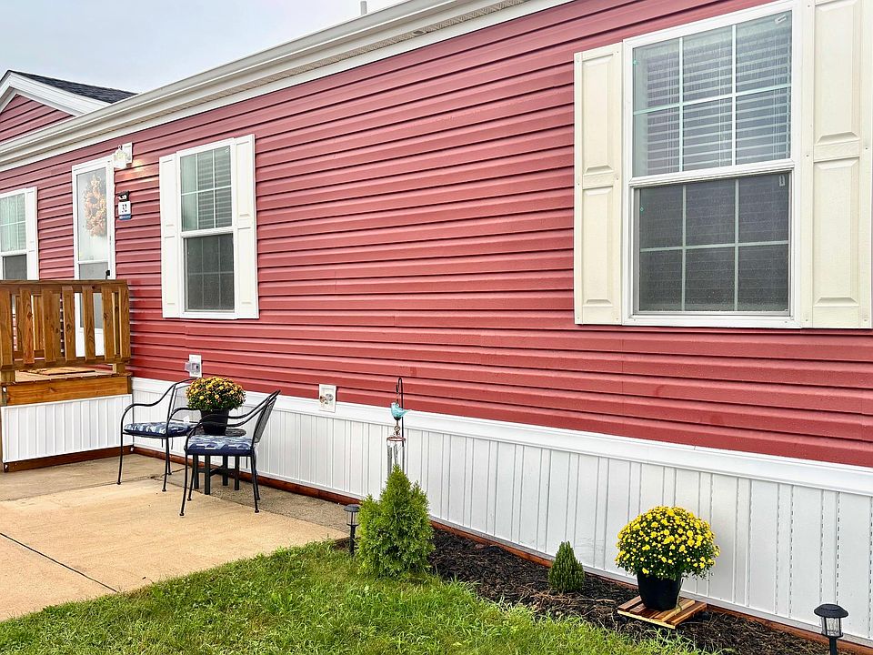 Exterior Image-2-Adventure 32 Forest Creek