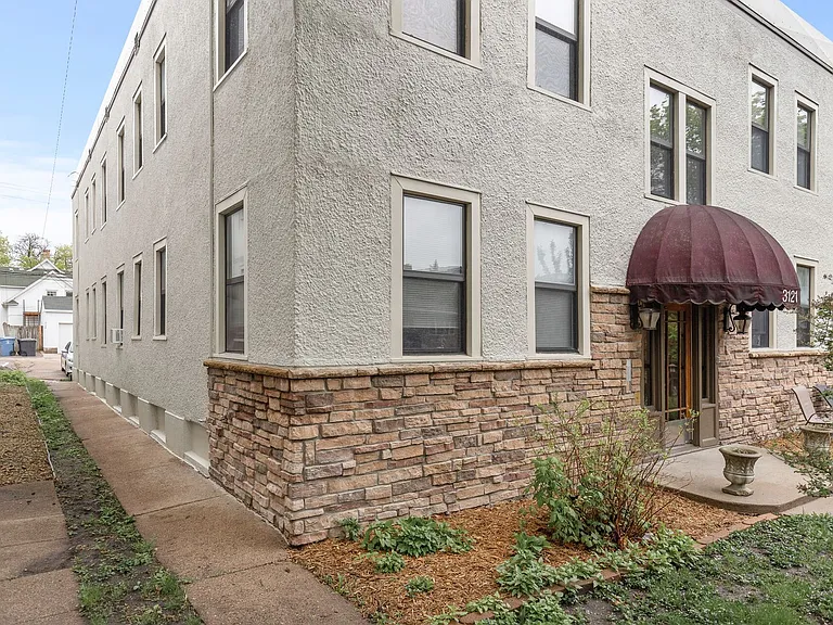 3121 Girard Ave S — Photo 34