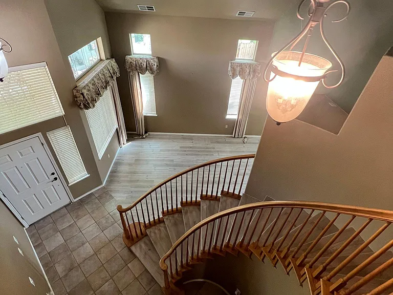 8646 Prairie Smoke Ct — Photo 4