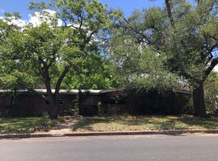 305 W Morse St, Fredericksburg, TX 78624