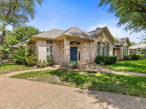 901 Steamboat Cir, Hewitt, TX 76643
