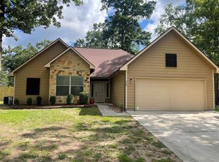 230 Hollywood Dr, Conroe, TX 77303