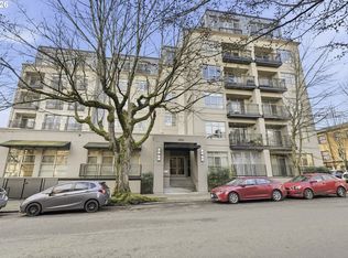 1930 NW Irving St APT 302, Portland, OR 97209