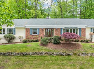 6 Arrowhead Rd, Mahwah, NJ 07430