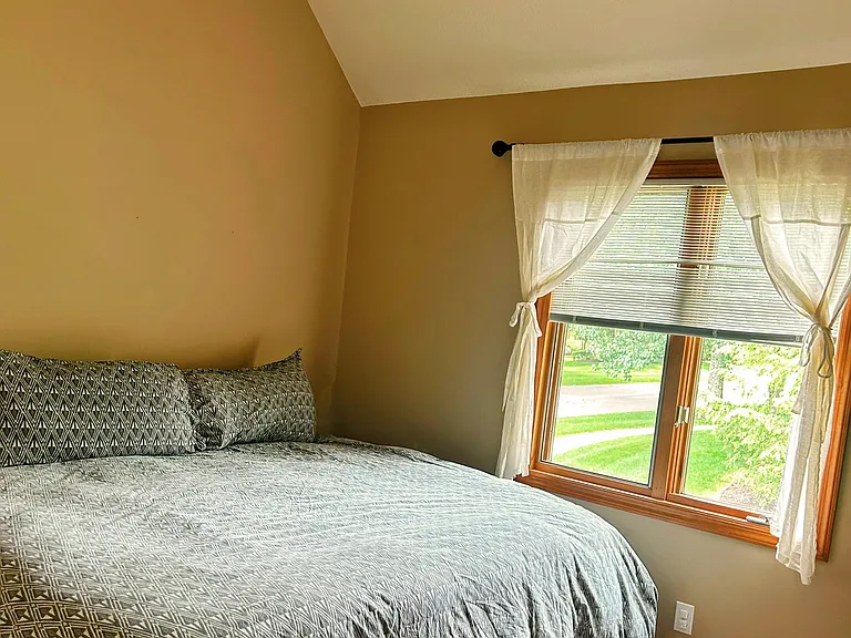 1638 Stone Mansion Dr — Photo 11