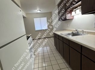 1316 Southwestern Dr APT 24, Tecumseh, MI 49286