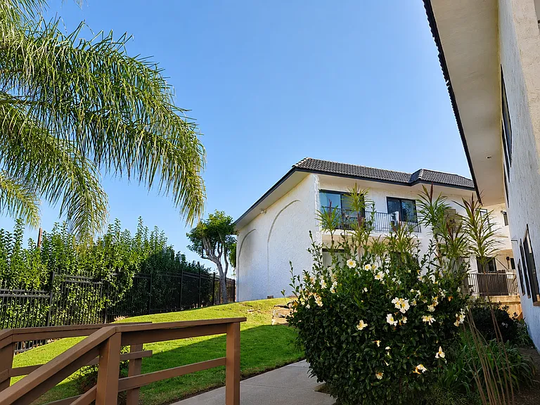 Westgate Apartments in Linda Vista — Photo 14