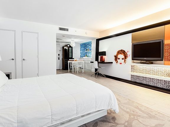 5th image of 1100 West Ave #1222