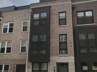 13342 Sherwood Park Ln, Herndon, VA 20171
