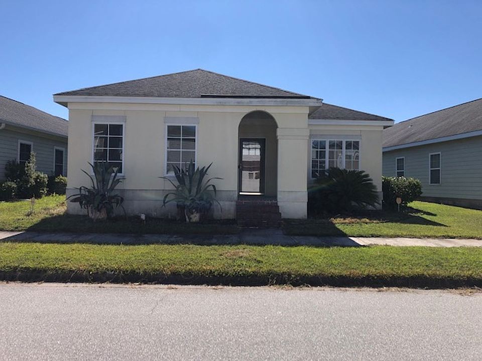 1st image of 237 Dogwood Cir