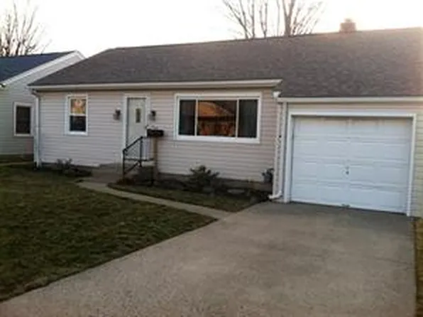 132 Walnut St, Pt Clinton, OH 43452