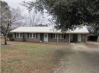 76 1st St, Wetumpka, AL 36092