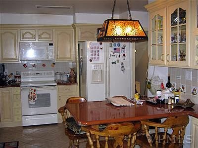 5th image of 1 Vernon Dr