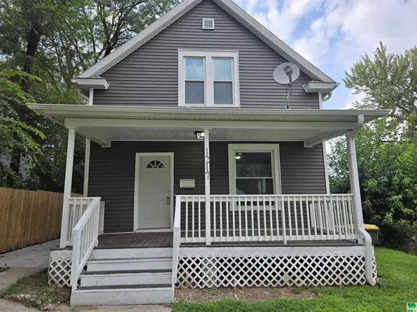 1217 22nd St, Sioux City, IA 51104