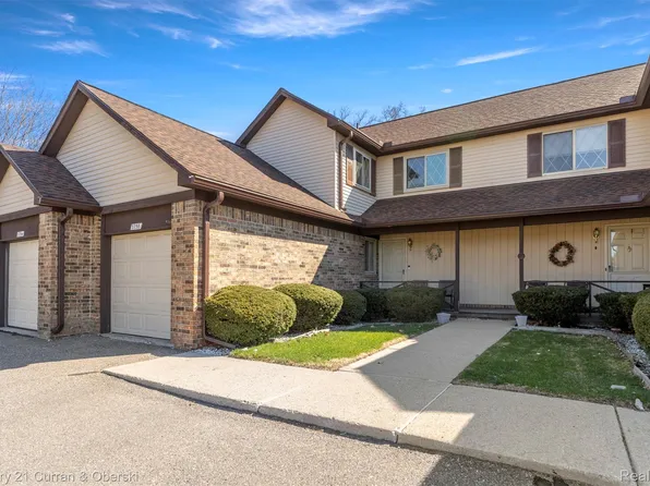 3756 Heritage Pkwy, Dearborn, MI 48124