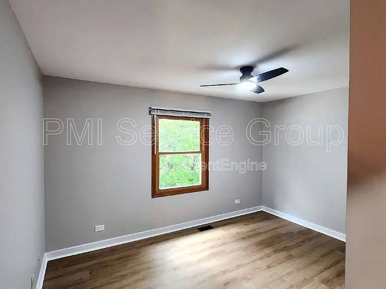 3467 Charlemaine Dr — Photo 12