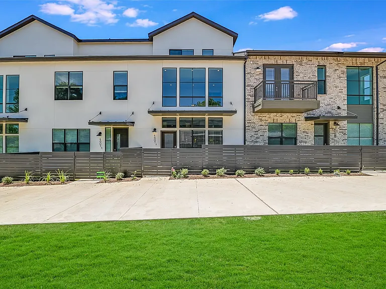 4607 Longevity Dr — Photo 1