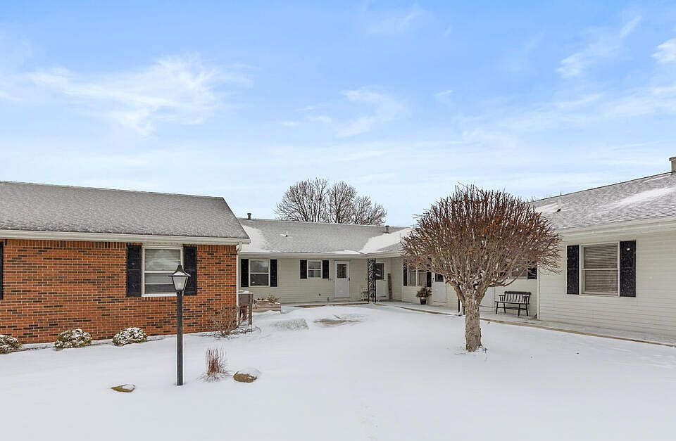 1st image of 6702 N Wentward Ct #104
