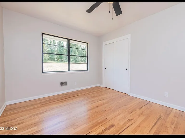 32 Knollwood Rd — Photo 8
