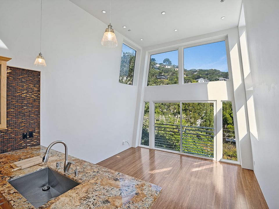 1st image of 33 35 Crescent Ave