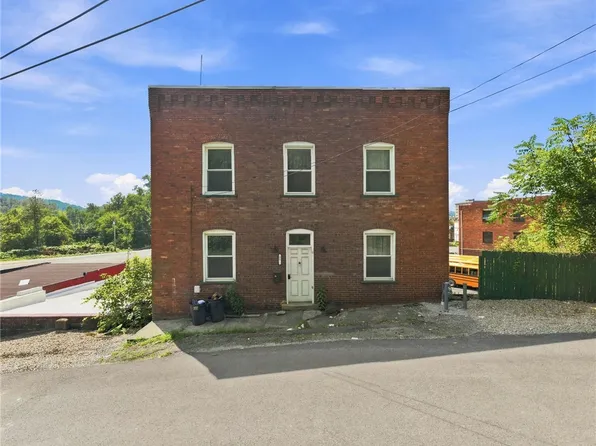 32 Brown St, Brownsville, PA 15417