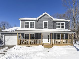 101 Sun Valley Dr, Blakeslee, PA