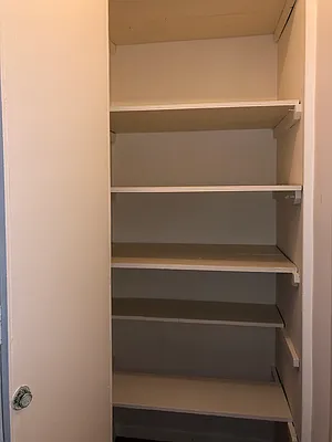 Rented by R New York | media 43