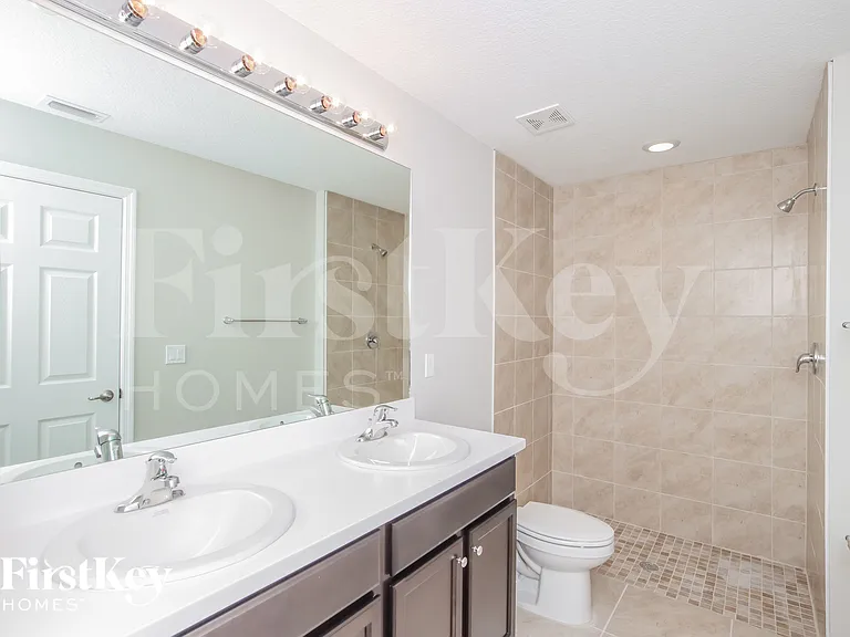 811 Andrew St SE — Photo 10