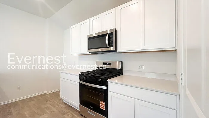 320 Santo Domingo Rd — Photo 3