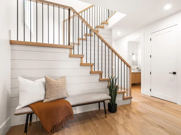 4347 232nd St, Langley, BC V2Z 2S1