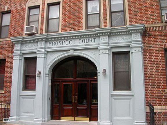 5th image of 425 Prospect Pl APT 3I