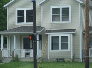 10741 Bellaire Rd, Cleveland, OH 44111