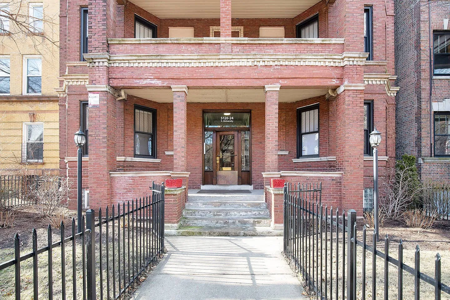 5124-26 S. University Ave — Photo 2
