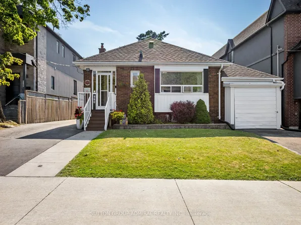 980 Kipling Ave, Toronto, ON M9B 3L2