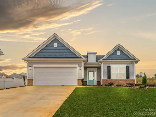 226 Pinnacle Xing, Shelby, NC 28152