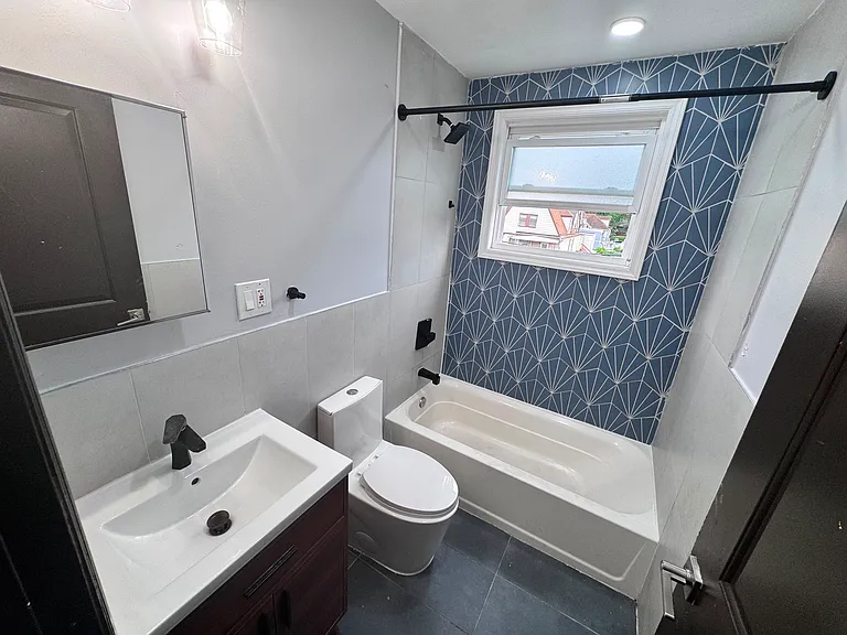 163 Elwood Ave #G3 — Photo 3