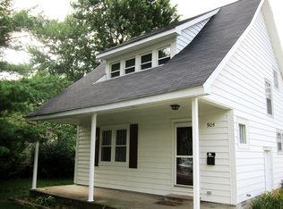 905 W Vine St, Champaign, IL 61821