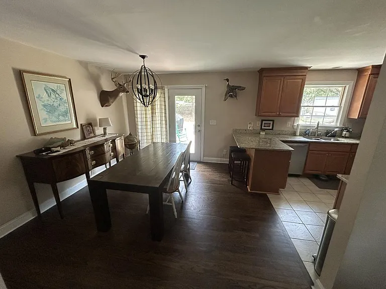 1209 Julian Clark Rd — Photo 4