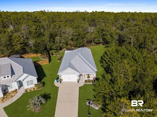 1525 Sago Ct, Gulf Shores, AL 36542