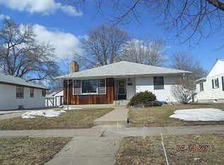 2035 Ivy Ave E, Saint Paul, MN 55119