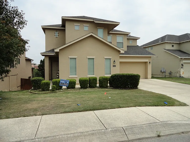 23410 Woodlawn Rdg — Photo 1